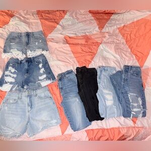 Ripped jeans//shorts